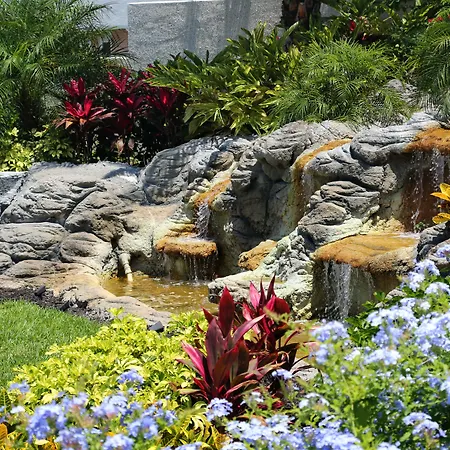 La Fiesta Ocean Inn & Suites-3