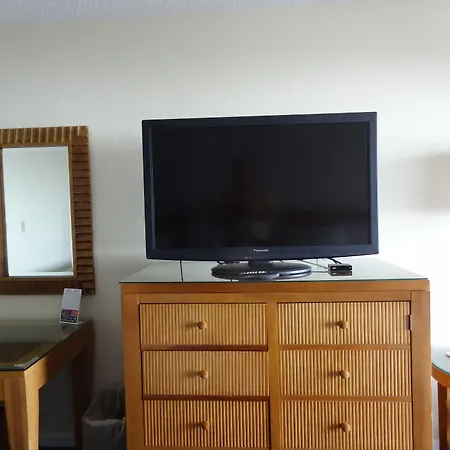 Ocean Sands Beach Boutique Inn-1 Acre Private Beach-St Augustine Historic-2 Miles-Shuttle With Downtown Tour-Heated Salt Water Pool Until 420Am-Popcorn-Cookies-New 4K Usd Black Beds- 69 Item Breakfast-Eggs-Bacon-Starbucks- Free Laundry- #904-799-Sand-3
