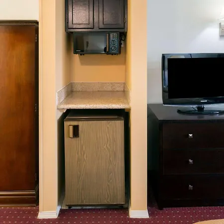 Days Inn By Wyndham Newport Or-3