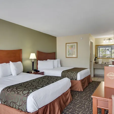 Baymont By Wyndham Panama City Beach-2