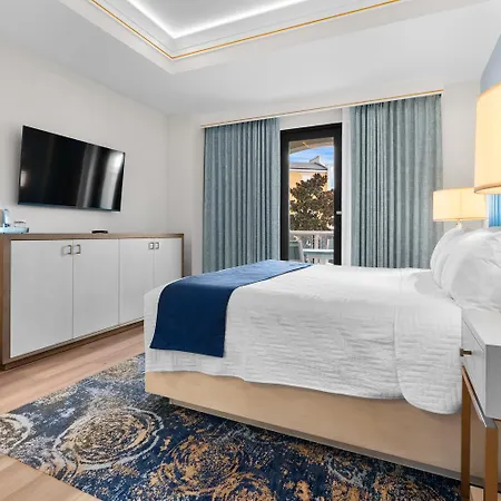 Harbor Suites At Harborwalk Village-2