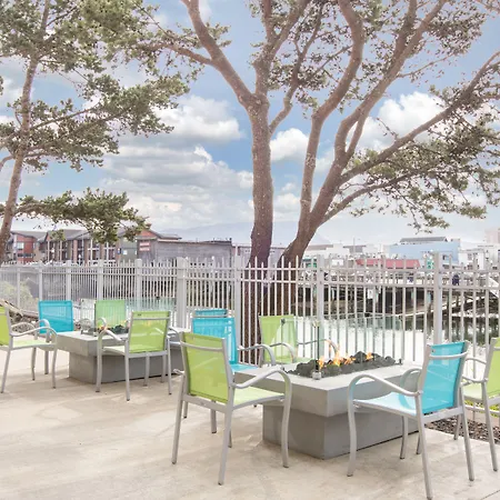 Holiday Inn Express Hotel & Suites Seaside Convention Center By Ihg-3