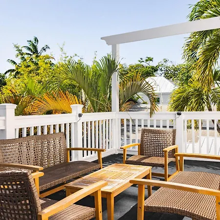 Key Lime Cottage-2