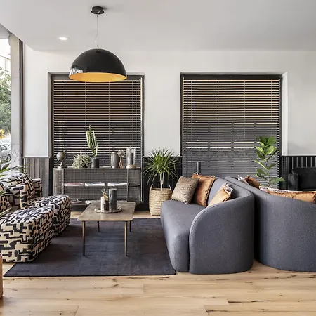 The New Port Hotel Tlv-2