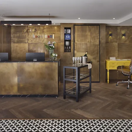 Jacob Shenkin Hotel-2
