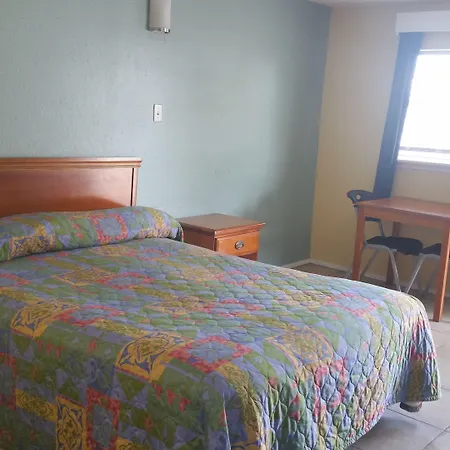 Catalina Motel-2