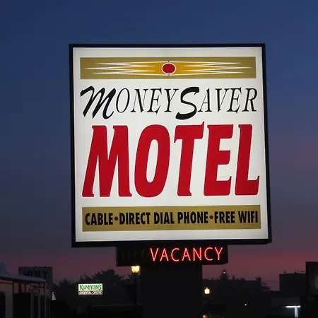 Seven Seas Inn & Suites-3