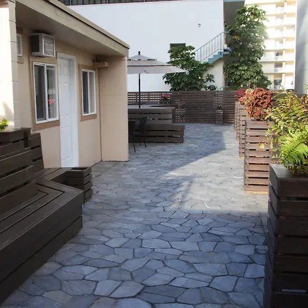 The Beach Waikiki Boutique Hostel-3