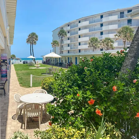 Ocean Court Beachfront Hotel-2