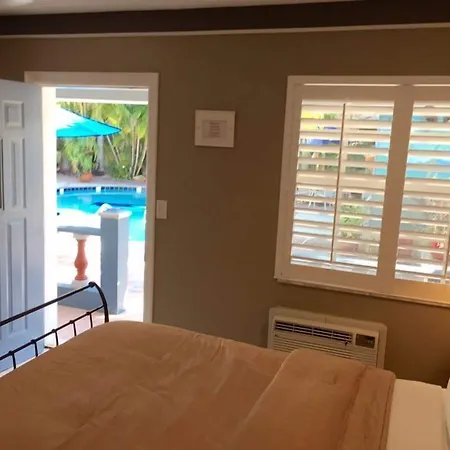 Coral Reef Guesthouse-3
