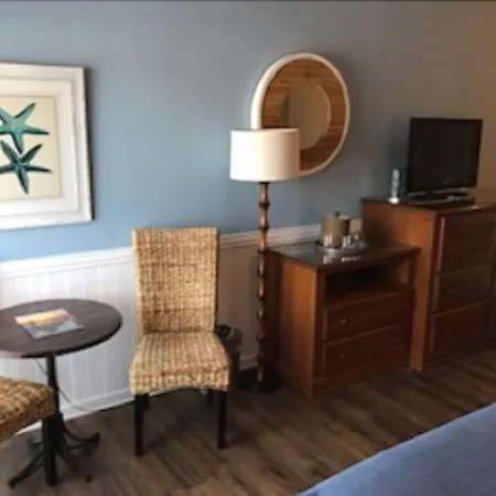 Avenue Inn & Spa-3
