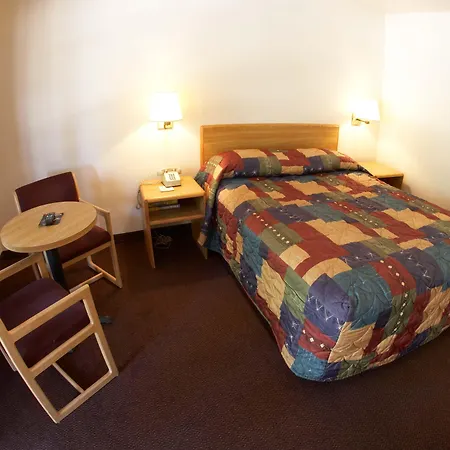 Ez 8 Motel Old Town-3