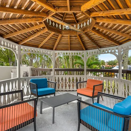 Hampton Inn Fort Myers-Airport & I-75-2