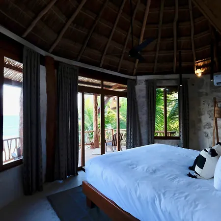 Casa Ganesh Beachfront Tulum Hotel-3