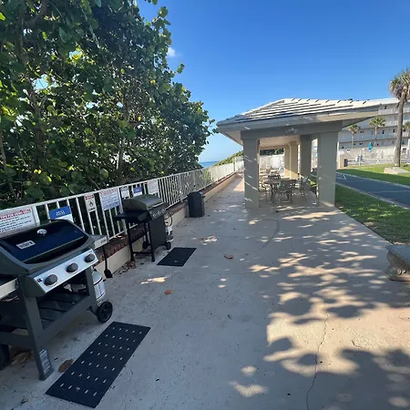 Gulfstream Manor-2