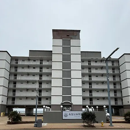 Aquarius Oceanfront Hotel-3