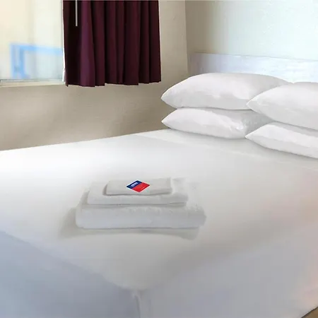 Americas Best Value Inn & Suites Corpus Christi-3