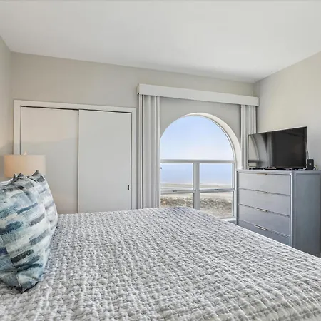 513 Barrington Court-3