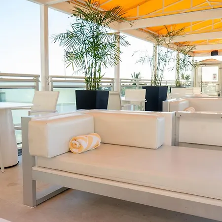 Leslie Hotel Ocean Drive-2