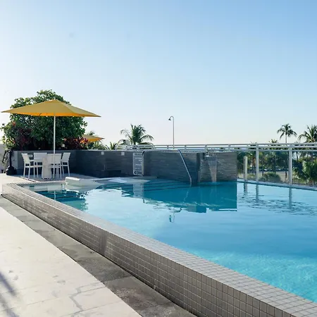 Leslie Hotel Ocean Drive-2