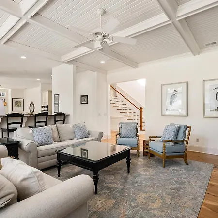 30 Ruddy Turnstone | Ruddy Retreat-2
