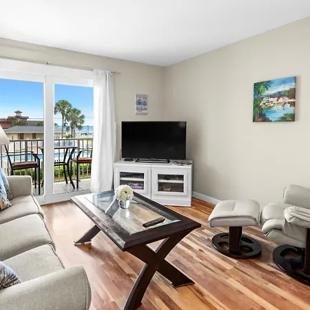 Tradewinds Condominium #25-2