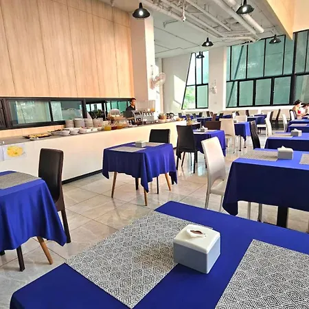 Icheck Inn Central Patong-2