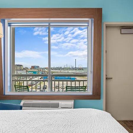 Holiday Inn Express & Suites - Galveston Beach By Ihg-2