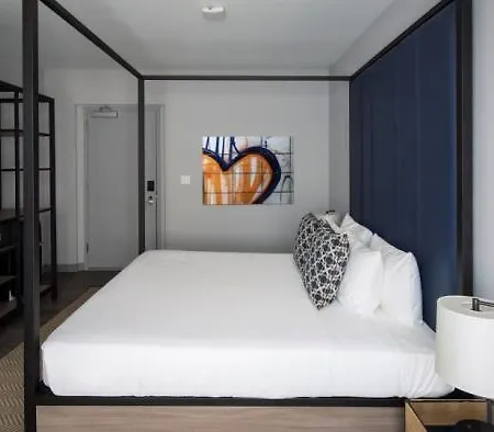 Hotel Rendale Miami Beach-3