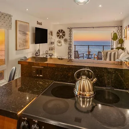 Sur La Mer, Beachfront, Tidal Pools-3