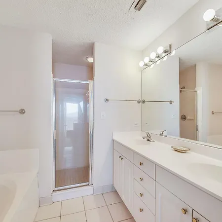 3405 Seacrest-3