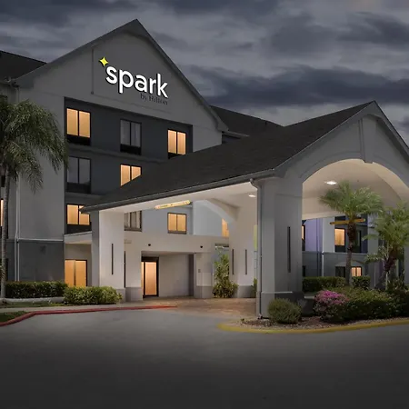 Spark By Hilton Fort Myers-2