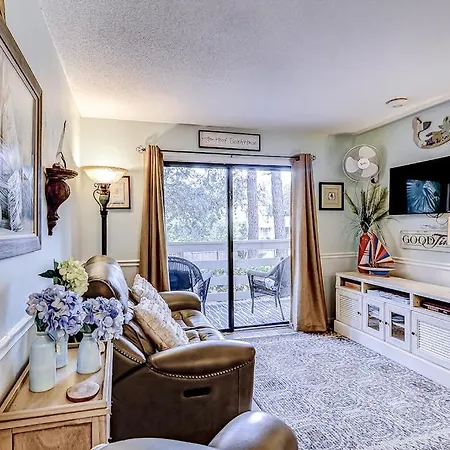 Fiddlers Cove 18B-3