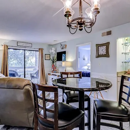 Fiddlers Cove 18B-2