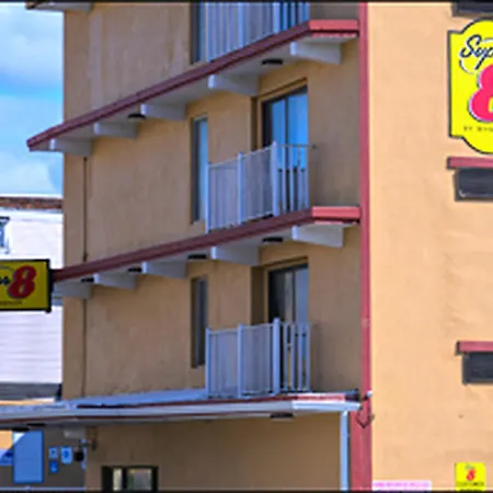 Super 8 By Wyndham Atlantic City-3