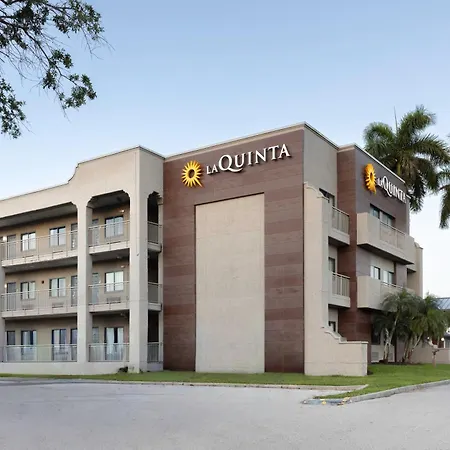 La Quinta By Wyndham Ft. Myers - Sanibel Gateway-3