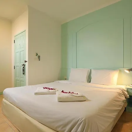 Gorgeous Boutique Room-2