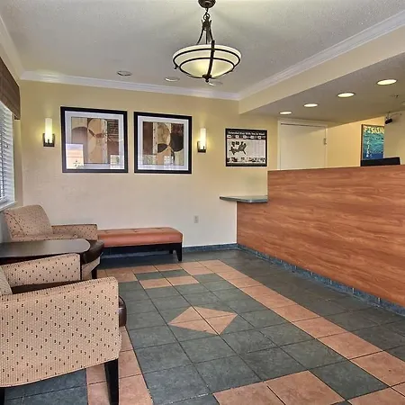 Intown Suites Extended Stay Select Corpus Christi Tx-2