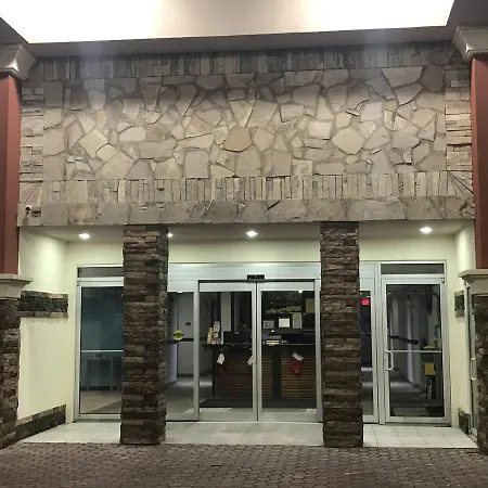 Blue Bay Inn And Suites-2