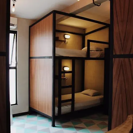 Moloch Hostel & Suites-2