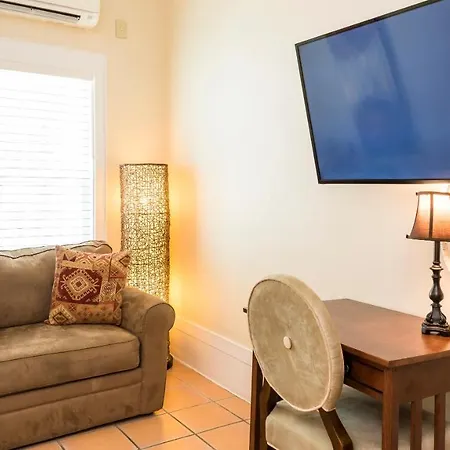 L'Habitation Guesthouse- Adult Exclusive-3