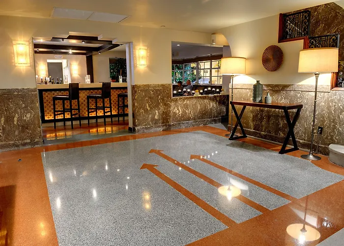 Essex House Hotel Miami Beach