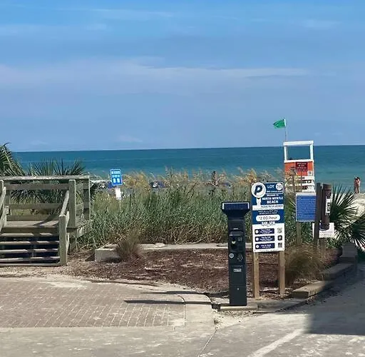 Pink Flamingo/Walk To Beach W/ King Bedroom Myrtle Beach
