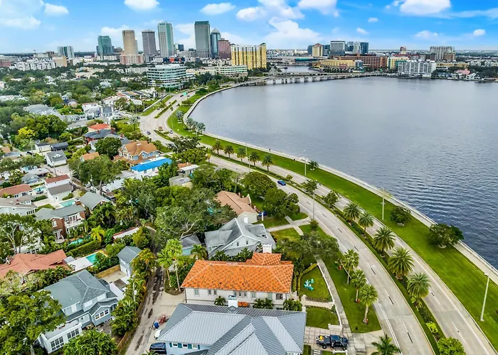 Bayshore Charmer Tampa