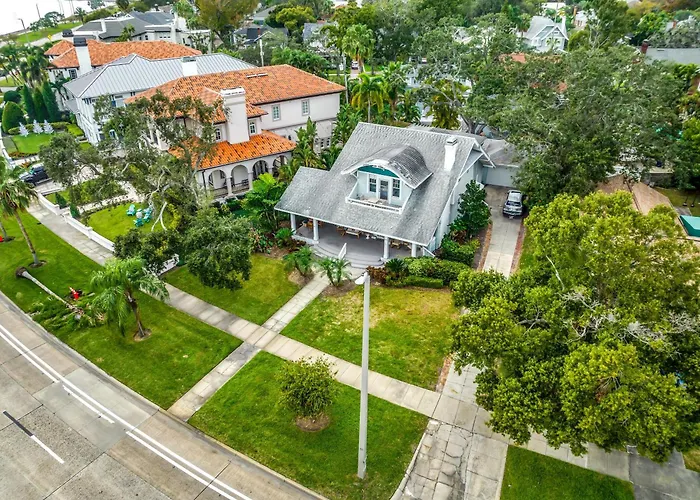 Bayshore Charmer Tampa