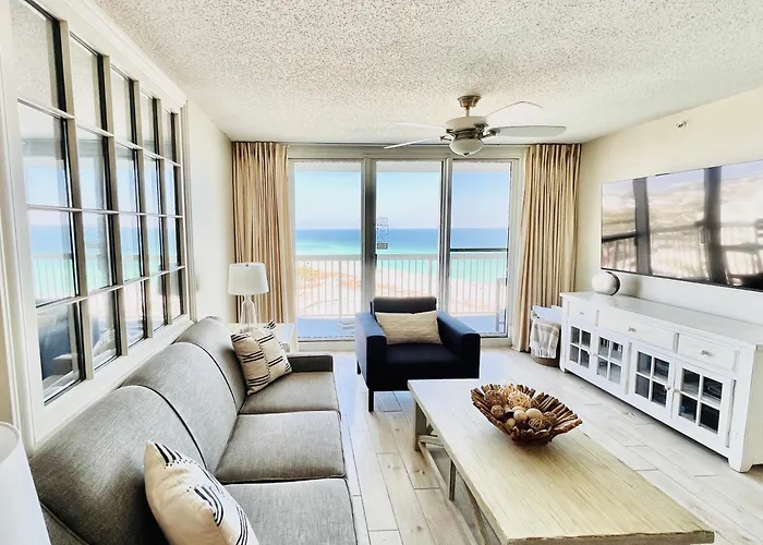 Beachfront Retreat- "The Getaway" Destin