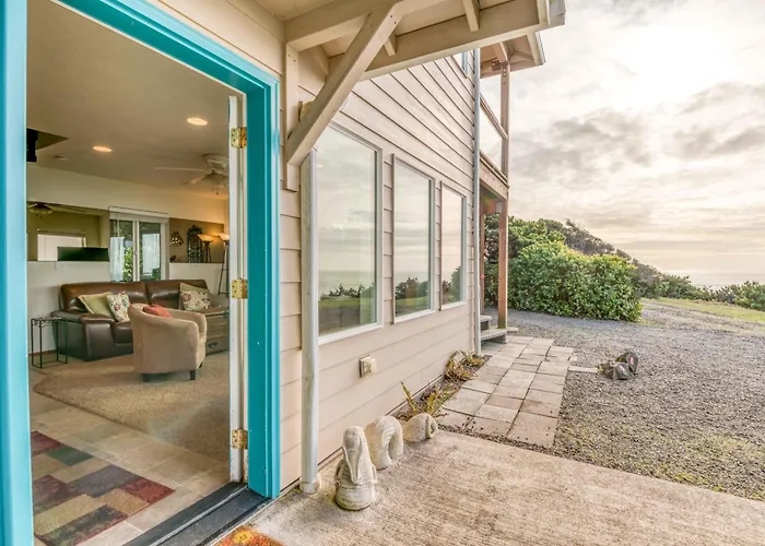 The Lookout Villa Newport