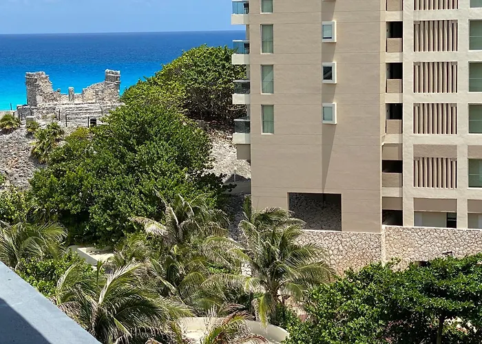 Condo In Ocean Front Resort Cancun