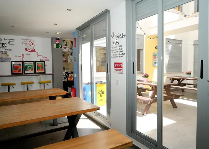 New Art Beach Hostel- Albergue Juvenil Palma de Mallorca