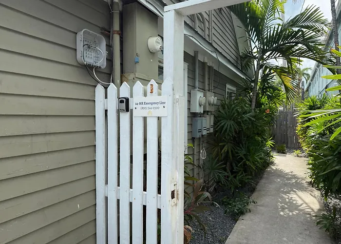 Seagull Suite | Inviting Studio, Steps From Duval Key West